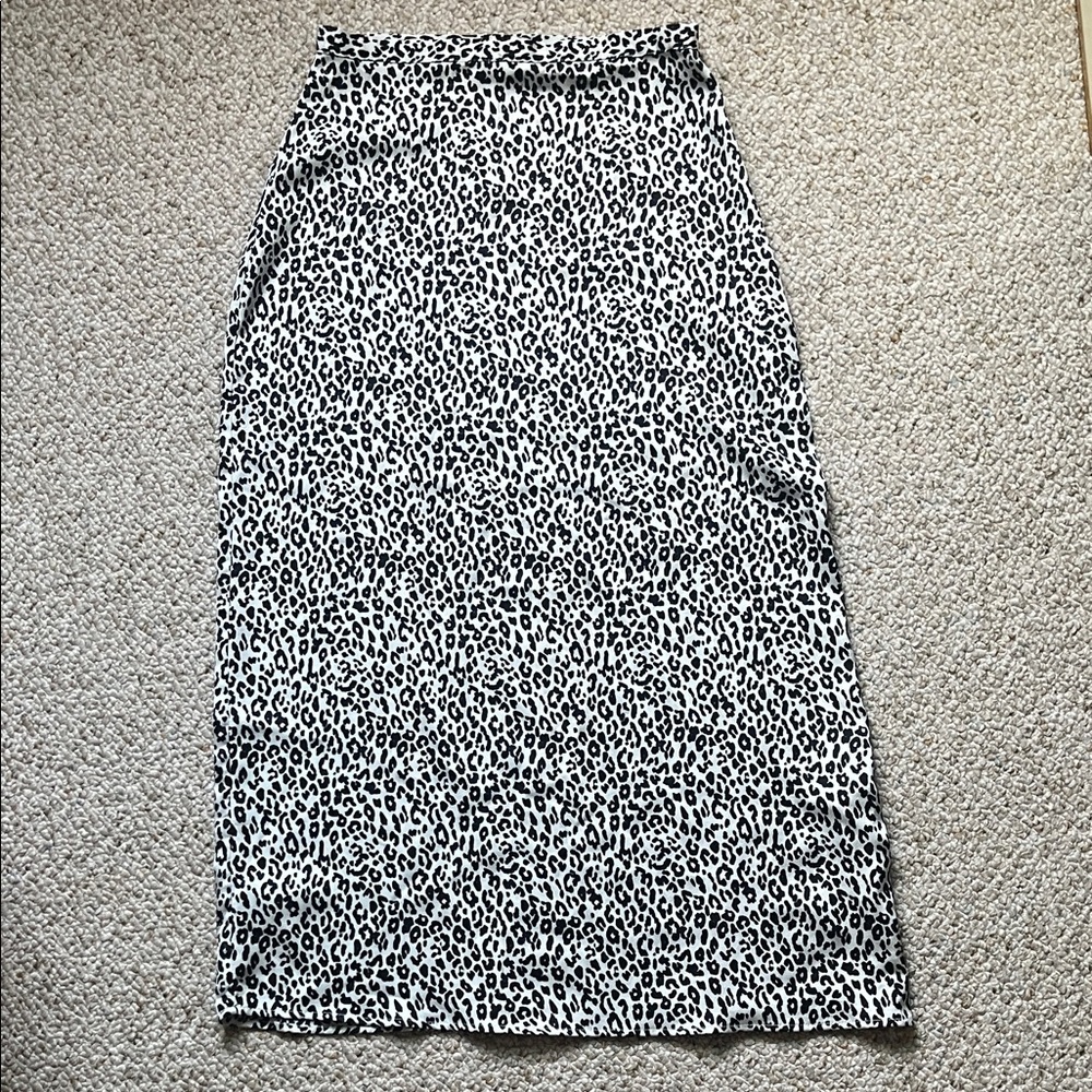 Forever 21 Black and White Animal Print Midi Skirt